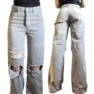 Boyfriend jeans size 7 (28” waist)